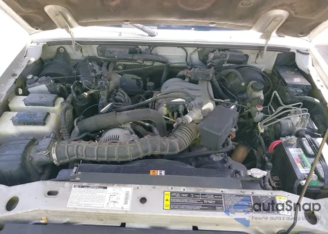 2001 Ford Ranger Edge/Xl/Xlt from USA, damaged, VIN 1FTYR14V01PB47044